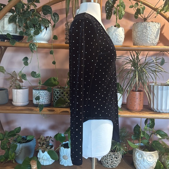 H&M V-Neck Black Velour Studded Long Sleeve Bodysuit Size Medium - Picture 6 of 9